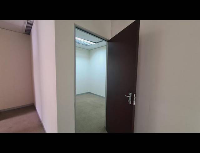 BUSINESS PROPERTY TO RENT IN TYGER VALLEY